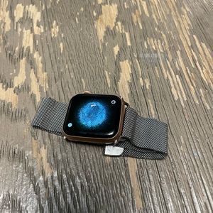 Apple Watch Series 5